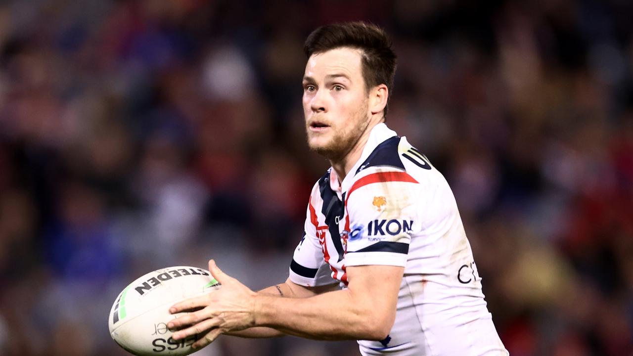 NEWCASTLE, AUSTRALIA - JULY 22: Luke Keary of the Roosters runs with the ball during the round 19 NRL match between the Newcastle Knights and the Sydney Roosters at McDonald Jones Stadium, on July 22, 2022, in Newcastle, Australia. (Photo by Matt King/Getty Images)