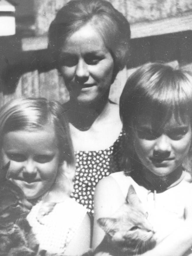 Barbara McCulkin (middle) and her daughters Barbara and Vicki disappeared from their Highgate Hill Brisbane home in 1974.