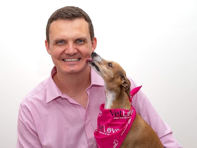 Dr Heyn de Kock from Vetlove, Helensvale.