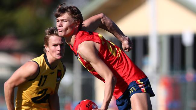 Aaron Nietschke in action for SA against Western Australia at the AFL under-18 national championships. Picture: Tait Schmaal