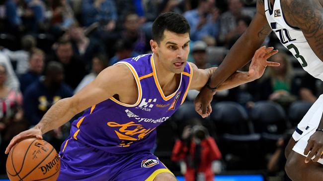 Kevin Lisch will reunite with his family in Honolulu when the Kings play the Clippers. Picture: Getty