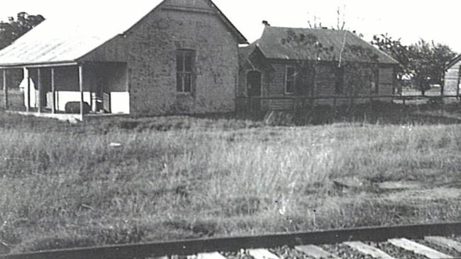 The railway line in front of Dunheved Farm was for the transport of munitions out of the ADI factory site in the 1940s.