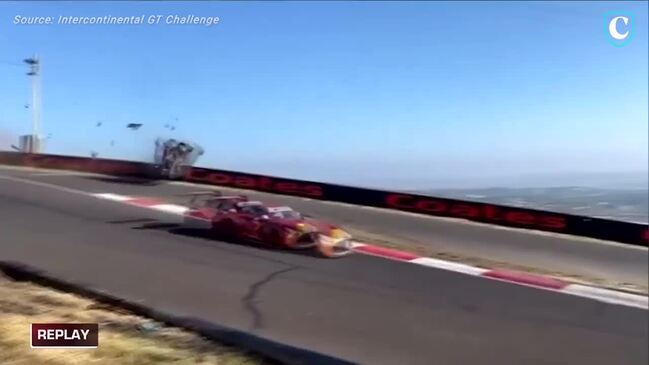 Huge crash in Bathurst 12 Hour race