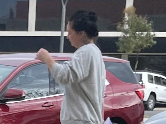 Rarni Spencer leaves Mildura Magistrates' Court after being granted bail for her alleged role in shotgun attack. Picture: Stuart Kavanagh