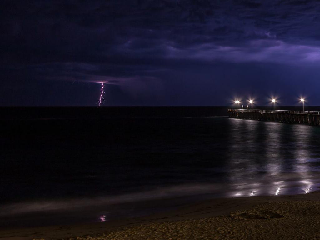 Storm makes for spectacular lights show in SA | The Advertiser