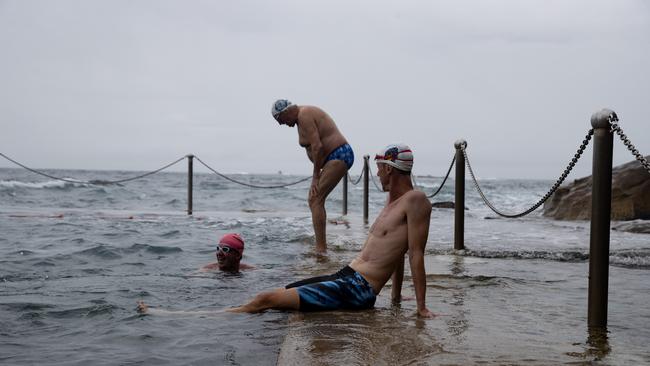 A group of 60 swimmers brave the cold most days of the year to swim at WylieÃs Baths in Coogee. Danish scientists believe brown fat is the key to understanding the link between winter swimming and weight loss. Sunday, October 23, 2022. Picture: Nikki Short