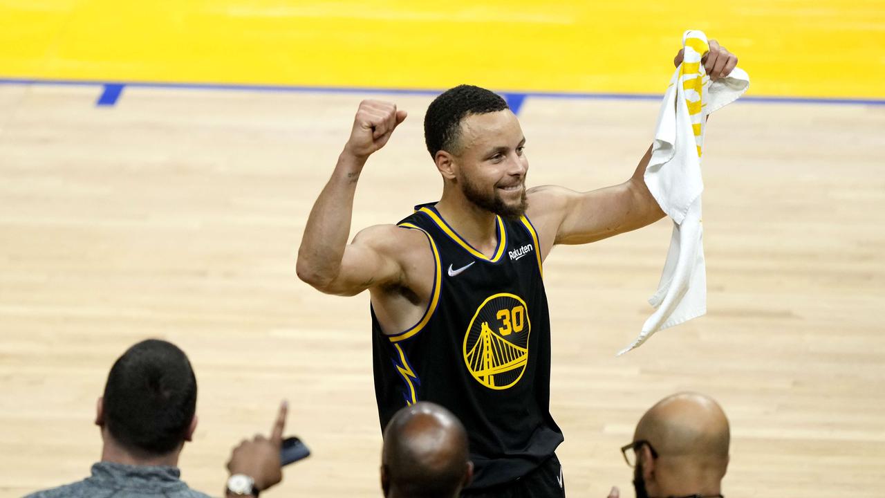 NBA playoffs 2022 results: Warriors advance to NBA Finals with 4-1 series  win over Mavericks - DraftKings Network