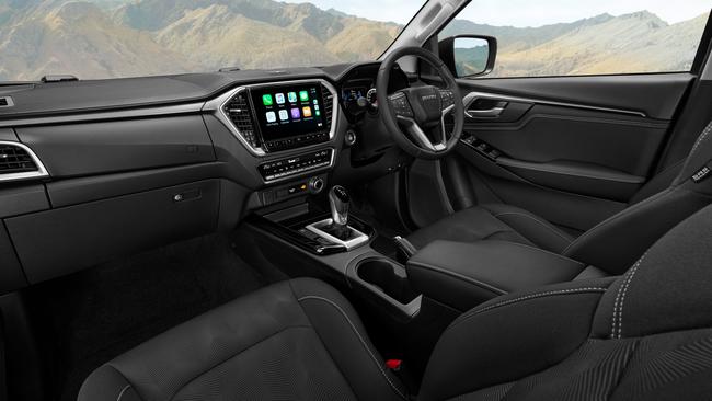 Inside the Isuzu D-MAX LS-U+ cabin, the seat stitching will change from white to black.