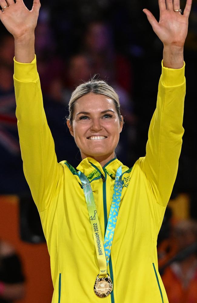 Gretel Bueta with her gold medal at the last Commonwealth Games in 2022. Picture: Sue McKay/Getty Images