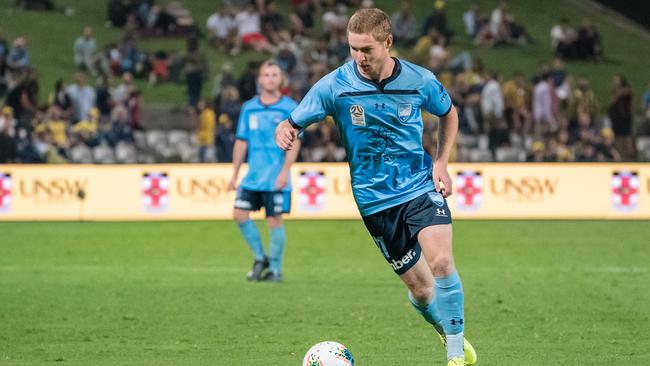 Harry Van der Saag making his debut against the Mariners. Pic: Jaime Castaneda