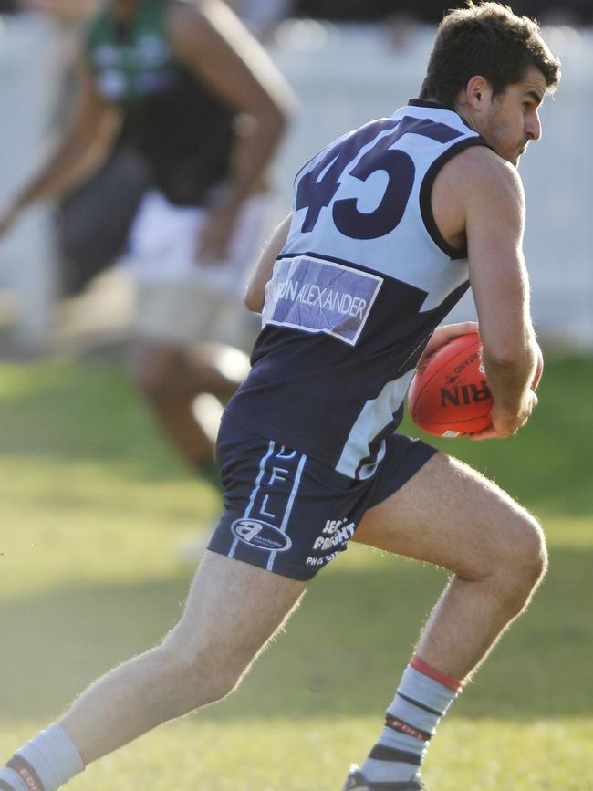 Damien Peverill on the charge for Aberfeldie during his EDFL stint.