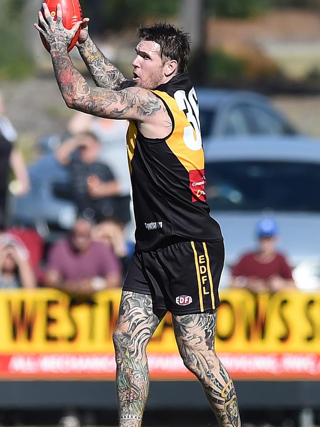 Dane Swan marks for Westmeadows. Picture: Lawrence Pinder