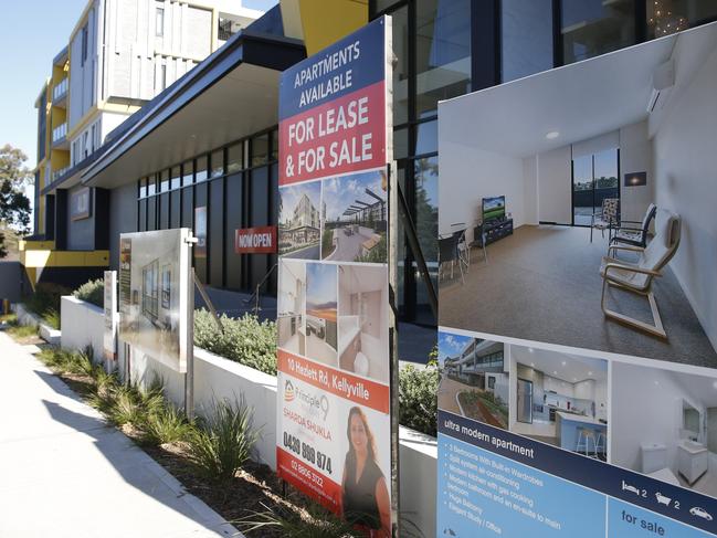 For Lease signs at 10 Hezlett Road, North Kellyville where there are 33 homes advertised for rent in a building of 91 dwelling. Picture: David Swift.