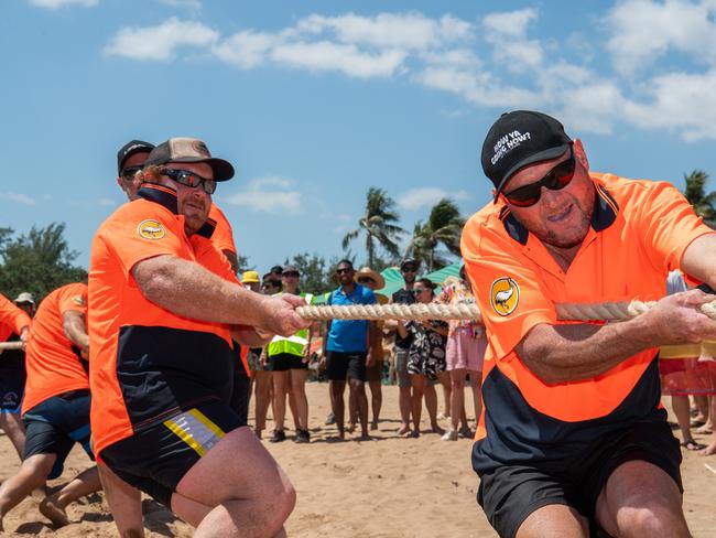 Tug of War at the Darwin Beer Can Regatta at Mindil Beach, 2024. Picture: Pema Tamang Pakhrin