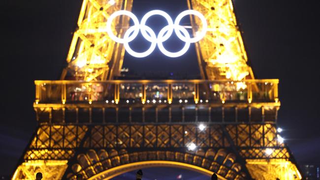 Police observe the Eiffel Tower from Trocadero. (Photo by Hector Vivas/Getty Images)