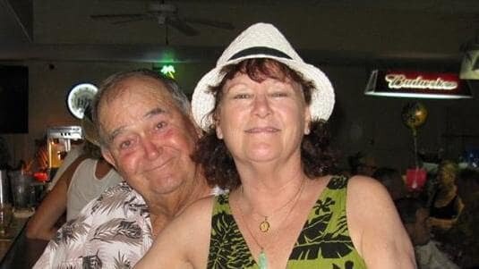 Pete and Sue Hensel died in a helicopter crash while on their honeymoon in the Whitsundays.