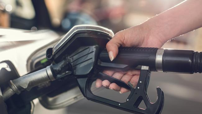 An industry body for service stations says retailers have been unfairly accused of price gouging.