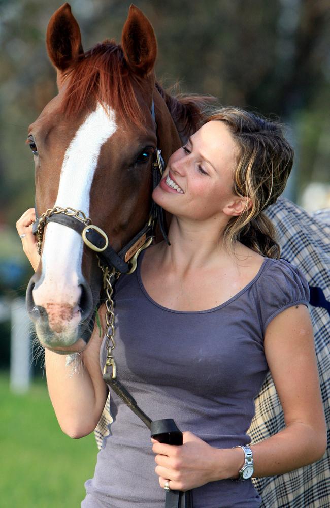 Cumani with Purple Moon at Sandown.