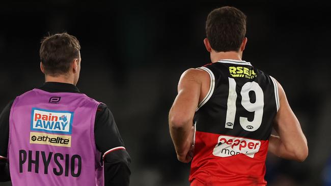 Rowan Marshall leaves the field. Picture: Robert Cianflone/Getty Images