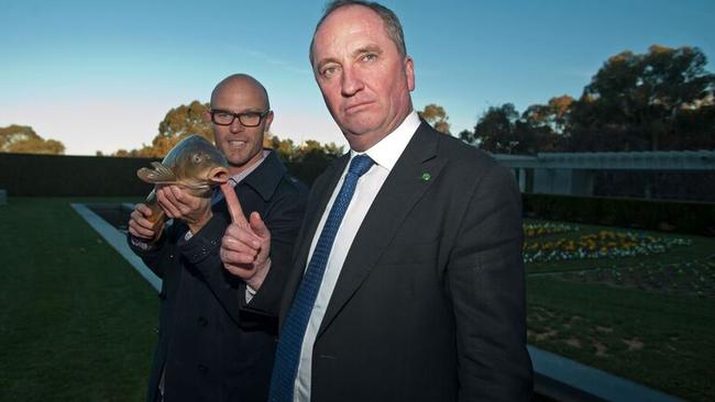 Deputy Prime Minister Barnaby Joyce with ‘Carpinator’ Matt Barwick, and the carp.