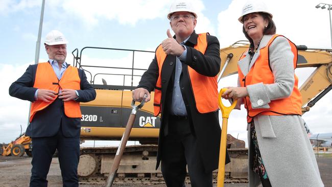 David Fox, then Treasurer Scott Morrison and Corangamite MP Sarah Henderson at Avalon Airport in 2018. Picture: AAP / Stefan Postles