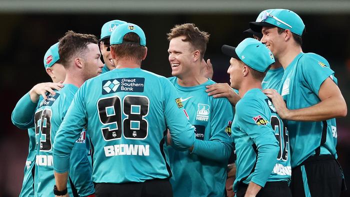 Big Bash League champions Sydney Sixers lose to Hobart Hurricanes in season  opener - ABC News