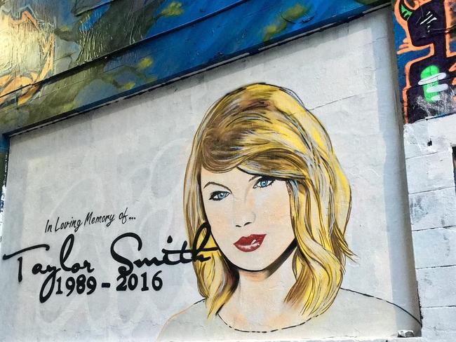 RIP Taylor ‘Smith’ Swift street art in Hosier Lane. Picture: @lushsux on Instagram