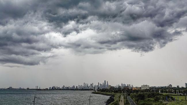 A storm builds over Melbourne. Picture: Valeriu Campan