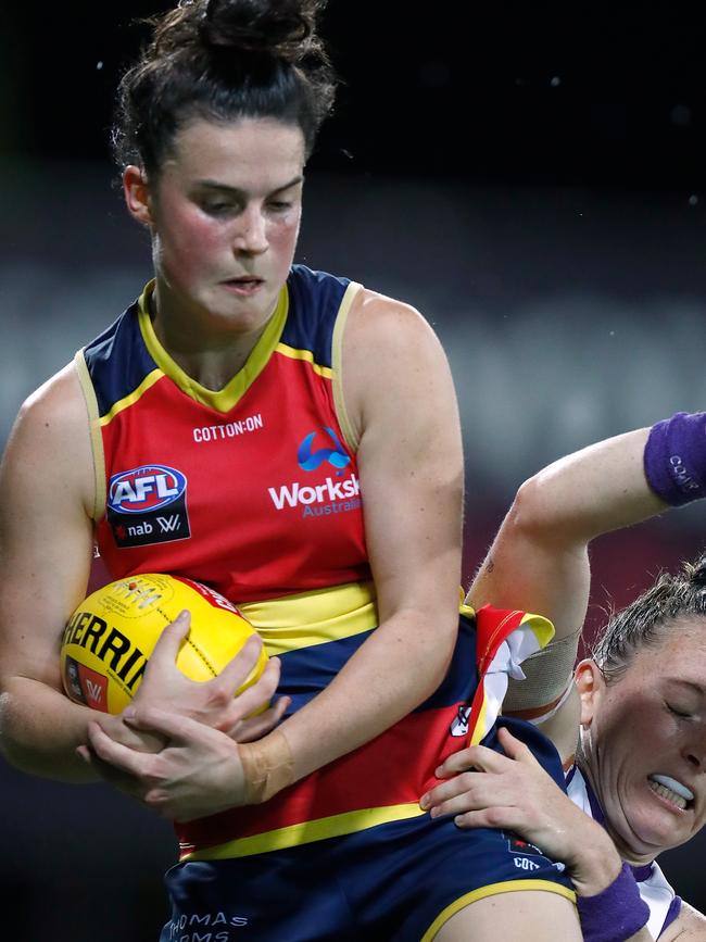 Crows forward Eloise Jones marks the ball ahead of Fremantle’s Kara Donnellan during Adelaide’s round four win at Darwin’s TIO Stadium. Picture: Michael Willson/AFL Media