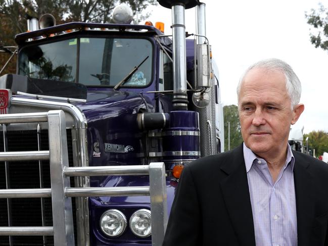 PM Malcolm Turnbull at a rally of owner/drive truckies at Exhibition Park in Canberra.