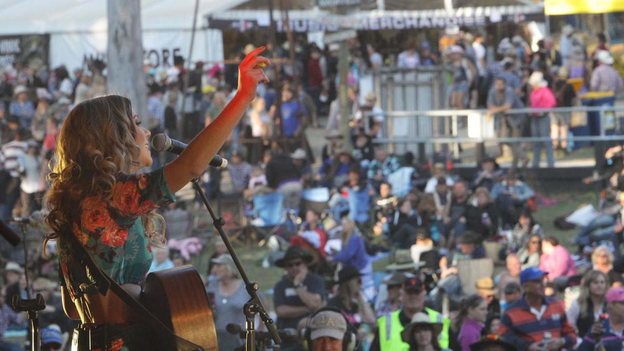 Gympie Music Muster 2016 – Caitlyn Shadbolt