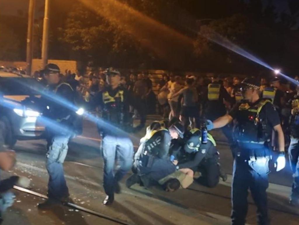 Victoria police directed anti-Israel protesters to synagogue