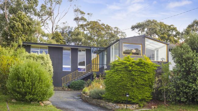 Nelson Road, Mount Nelson.