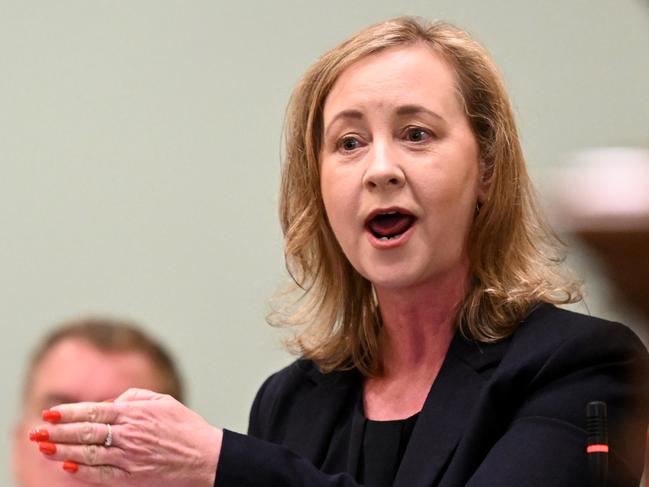 BRISBANE, AUSTRALIA - NewsWire Photos - NOVEMBER 30, 2022. Queensland Health Minister Yvette DÃAth speaks during Question Time at Parliament House in Brisbane. Picture: NCA NewsWire / Dan Peled