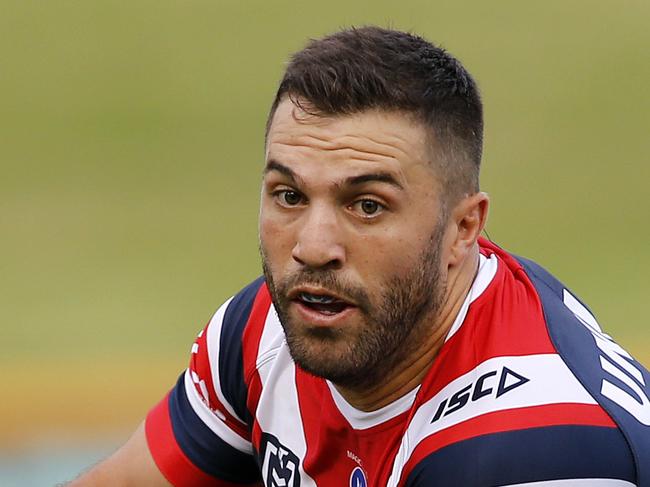 James Tedesco of the Roosters throws a dummy pass during the round 2 NRL match between the Sydney Roosters and the Manly Warringah Sea Eagles at Leichhardt Oval, Saturday, March 21, 2020. (AAP Image/Darren Pateman) NO ARCHIVING, EDITORIAL USE ONLY