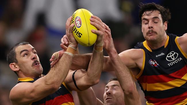 PERTH, AUSTRALIA - AUGUST 26: Taylor Walker of the Crows marks the ball during the round 24 AFL match between the West Coast Eagles and Adelaide Crows at Optus Stadium, on August 26, 2023, in Perth, Australia. (Photo by Paul Kane/Getty Images)