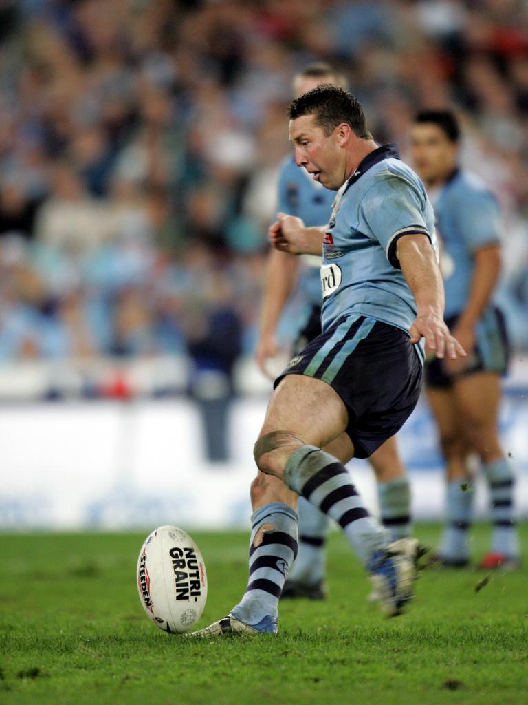 Shaun Timmins about to kick the winning shot at field goal in extra time during Game One of NSW v Queensland State of Origin Series in 2004. Picture: David Kapernick