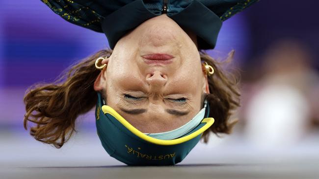 Australia's Rachael Gunn, known as Raygun competes in the Women's Breaking dance round robin of the Paris 2024 Olympic Games at La Concorde in Paris, on August 9, 2024. (Photo by Odd ANDERSEN / AFP)