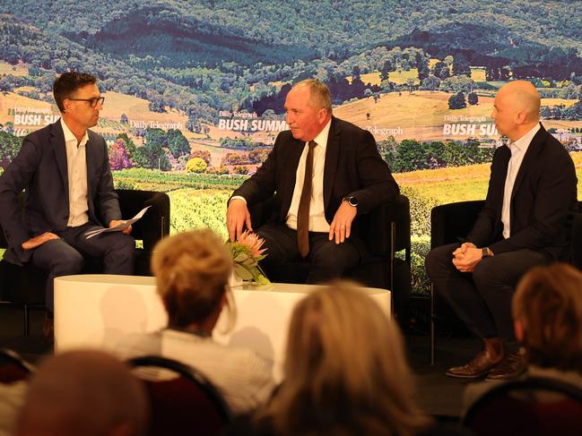 Heated exchange … Barnaby Joyce, Matt Kean with the Telegraph’s John Rolfe. Picture: Rohan Kelly