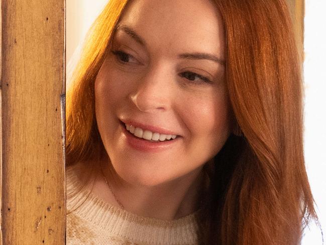 Falling For Christmas. Lindsay Lohan as Sierra in Falling For Christmas. Cr. Scott Everett White/Netflix © 2022.