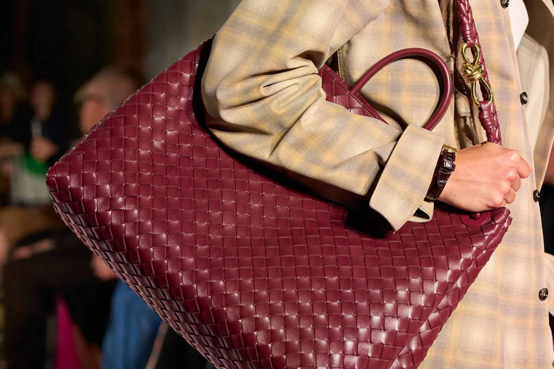 Bottega Veneta's Cult Andiamo Bag Seen On Kylie Jenner - Vogue