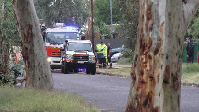 Arunga St in The Gap, Alice Springs, was shut as police and fireys responded to a structure fire on Tuesday, May 27, 2024. Picture: Gera Kazakov