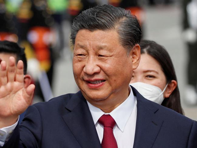 Chinese President Xi Jinping arrives at Ngurah Rai International Airport ahead of the G20 Summit in Bali, Indonesia November 14, 2022. REUTERS/Ajeng Dinar Ulfiana/Pool