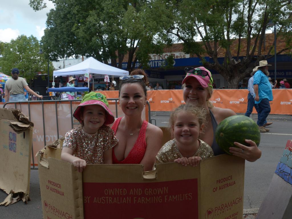 Tiffany, Danielle, Qwen, and Ila at Melon Fest markets