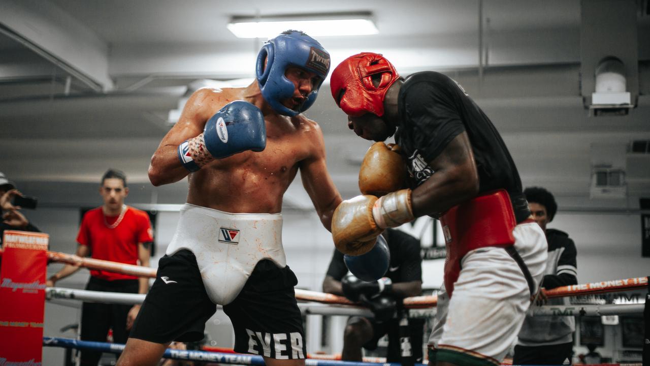 Tim Tszyu spars Kevin Johnson at the Mayweather Gym in Las Vegas. Photo: TMT