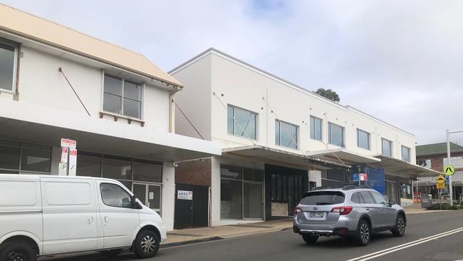 A row of shops in Freshwater have been vacant for some time while they are being renovated. Picture: Julie Cross