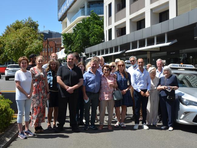 Alliance members rally on Knox Street.