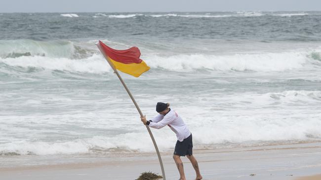 A “very strong” cold front is expected to bring abnormally high tides and possible flooding to parts of southeastern Australia. Picture: NewsWire / Simon Bullard.