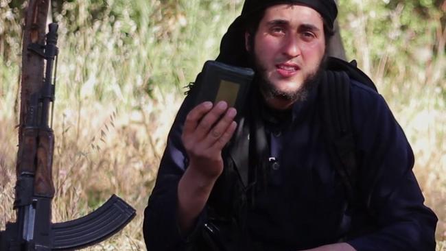 Zakaryah Raad pictured in an Islamic State propaganda video. Source: Twitter