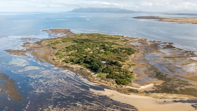 The Puncheon Island has a three-bedroom cottage.